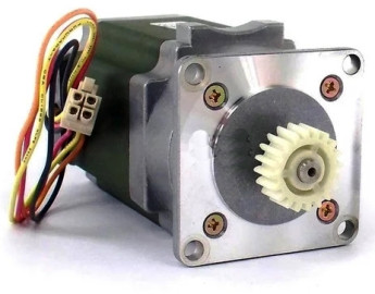 Шаговый двигатель JAPAN SERVO KH56QM2B201 Stepper Motor KR15073