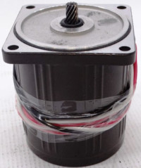 Двигатель шаговый LINIX YN70-20/220В